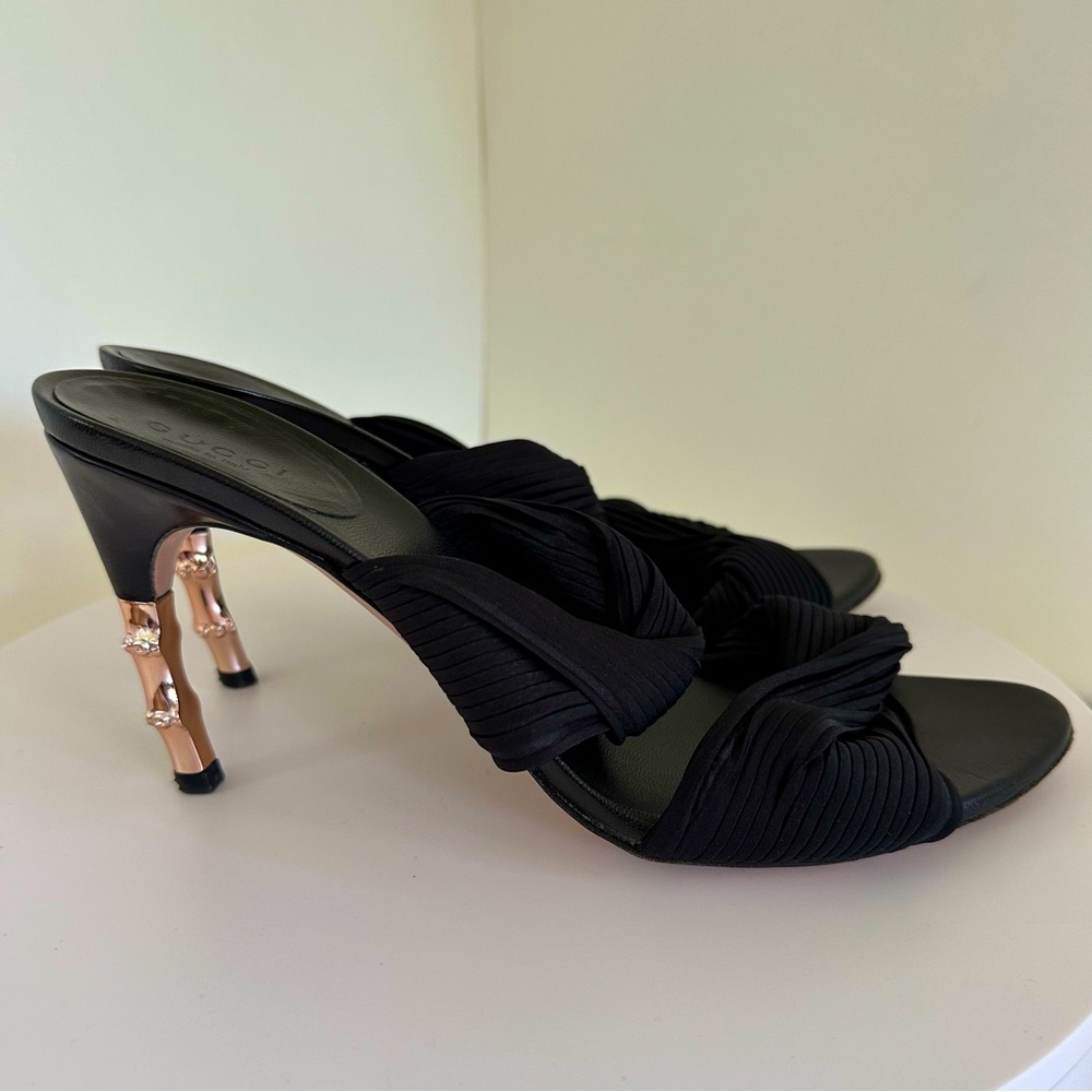 GUCCI slingback 3.5-inch heels sandals in 8 size.